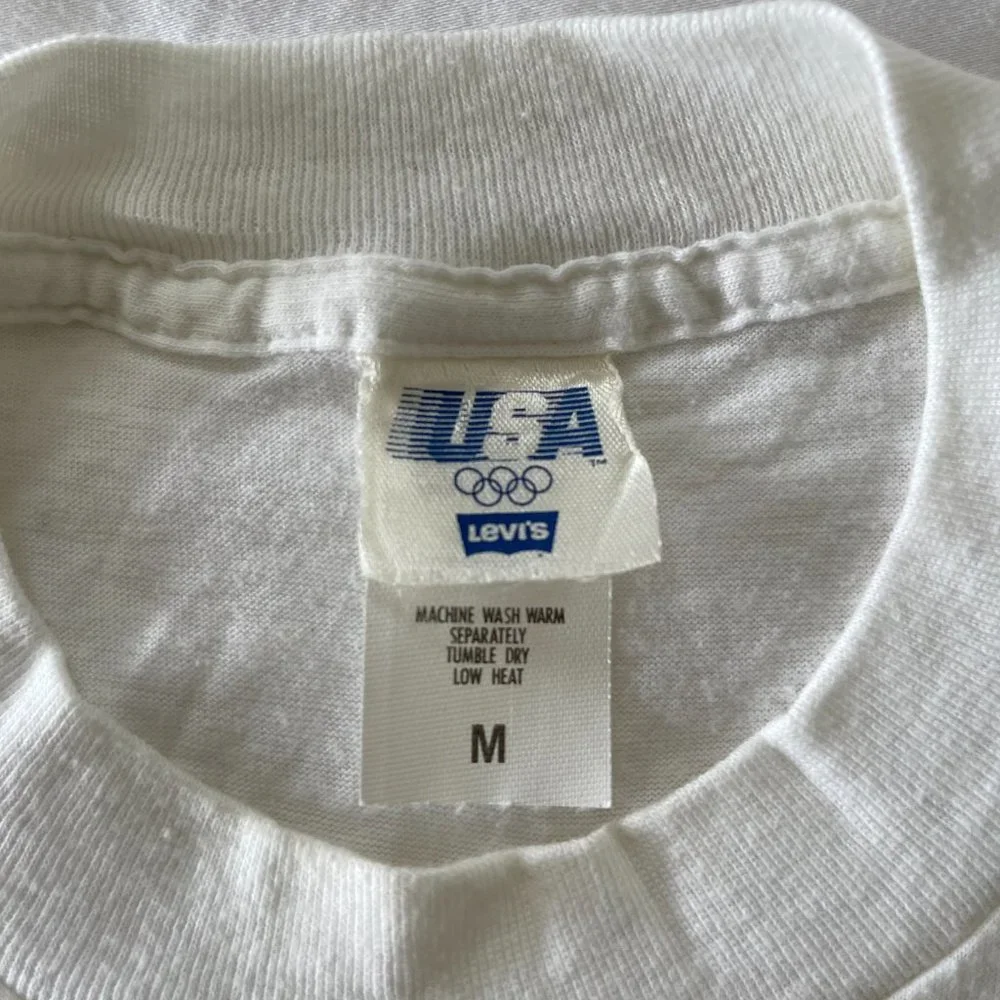 Vintage 1984 Olympics Torch Relay - Staff T-Shirt - Picture 2 of 2